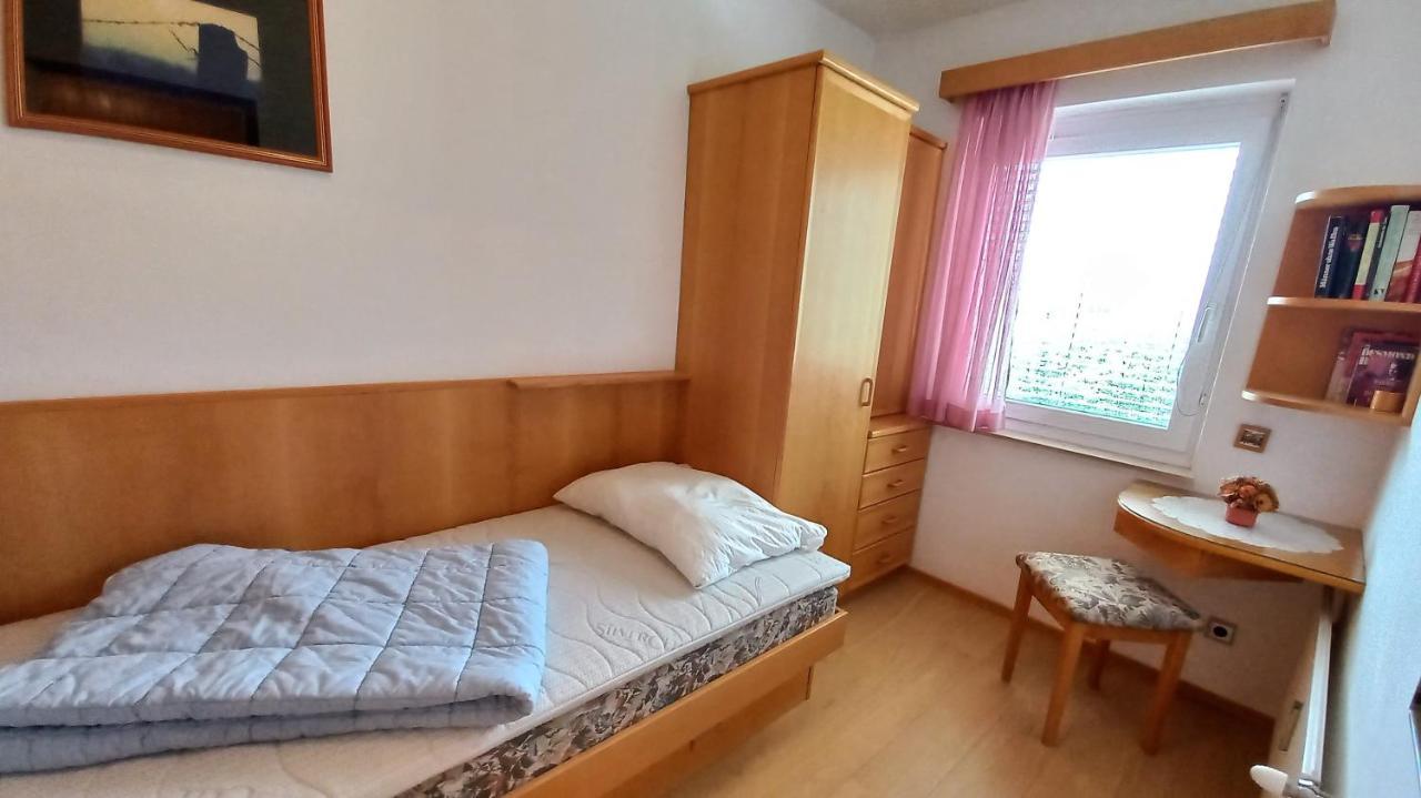 בודנסדורף Monika Haus Kmb Seeappartement Direkt Am Ossiacher See Mit Hallenbad Skiarena Gerlitzen מראה חיצוני תמונה